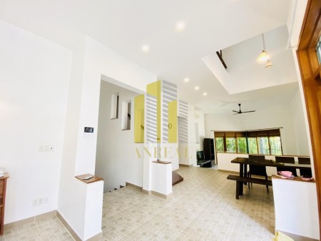 Villa sân vườn gần 400m2 - 1 trệt 2 lầu có đội an ninh 24/24, giá 80 triệu/tháng