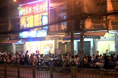 Cho thuê nguyên căn mặt tiền Nguyễn Tri Phương Quận 10, dt 5.5x20m, 3 lầu sân thượng