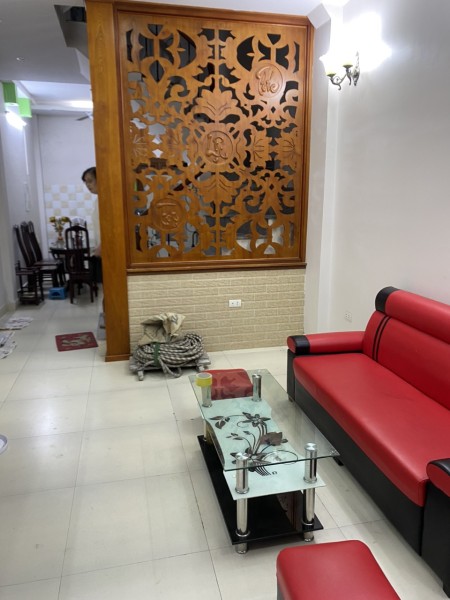 Cho thuê gấp nhà nguyên căn 45m2 5 tầng chỉ 16tr đồng. Để ở, Kinh doanh cực tốt