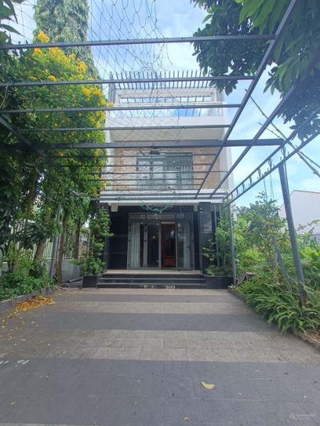 Nhà 2 lầu, trệt, 300m2, full đồ, trong hẻm 178 cho thuê giá 23tr/th, 300m2, 4 phòng ngủ, 4 toilet