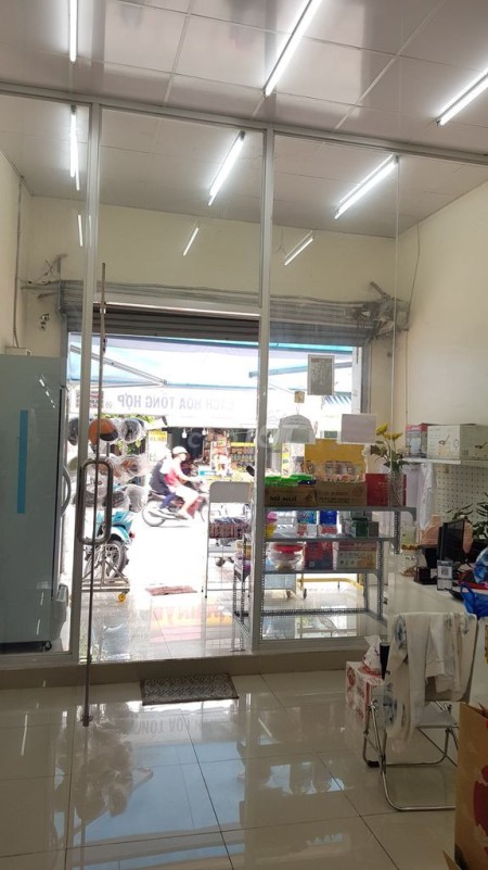 Có nhà nằm trên mặt tiền đường Lê Văn Lương cần cho thuê có diện tích 80m2, cho thuê 22 triệu/tháng