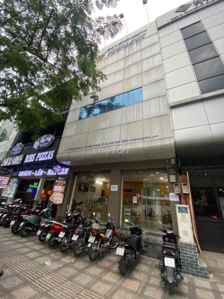 Cho thuê nhà MT Trường Sơn, Tân Bình, DT 7x23m, 3 tầng giá chỉ 75 triệu/tháng