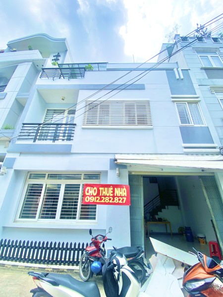 cho thuê nhà Nguyễn Thị Thập, Quận 7, 3 lầu, full nội thất