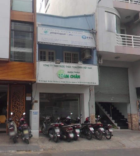 Cho thuê nhà nguyên căn nằm tại mặt tiền Nguyễn Văn Giai, Quận 1 - Diện tích 4m x 14m, nhà 2 lầu