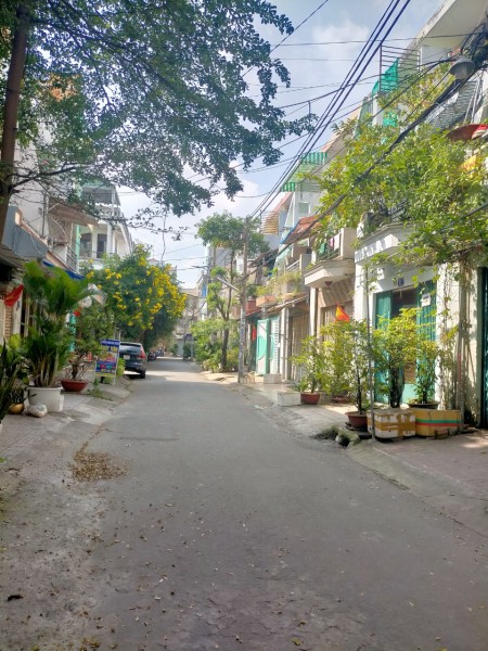 Cho thuê nhà gần tòa PANDORA Trường Chinh Cộng Hòa giá tốt