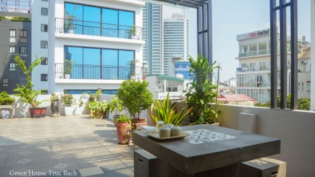 Cho thuê nhà MP Bạch Mai: 200m x 6 tầng, MT: 7 m, thông sàn, thang máy, riêng biệt, 200m2, 6 phòng ngủ, 6 toilet