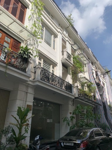 Cho Thuê Nhà Liền Kề 90 Nguyễn Tuân dt 90m2 5 tầng, có thang máy