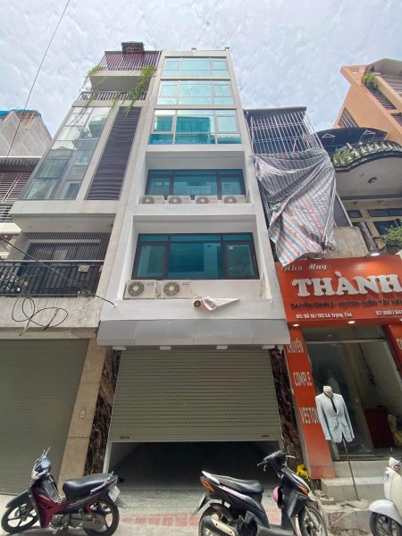 Nhà Ngõ Trung Kính Lớn diện tích 75m2, 6 Tầng, cách phố 30m