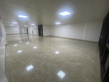 Thuê nhà nguyên căn Hà Nội để khởi nghiệp chảng trai trẻ đang thành công không ngờ