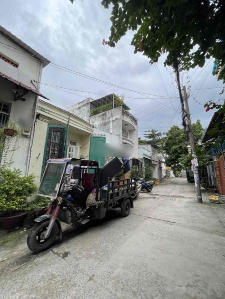 Cho thuê nhà hẻm xe hơi Phạm Văn Đồng P11 Bình Thạnh