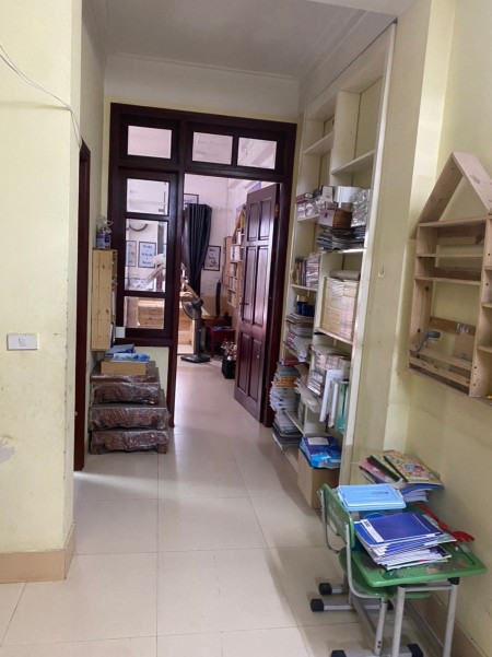 Cho thuê nhà KDT Văn Quán, dt 65m tiện ích đủ, phù hợp làm văn phòng