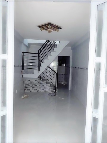 NHà cho thuê 2pn hẻm 160 Nguyễn Văn Quỳ Quận 7 liên hệ 0384831328