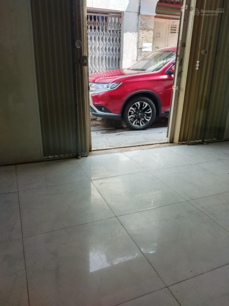 Nhà HXH Trần Quang Diệu cho thuê giá 13,5 tr/th - 1 trệt 1 lầu còn mới