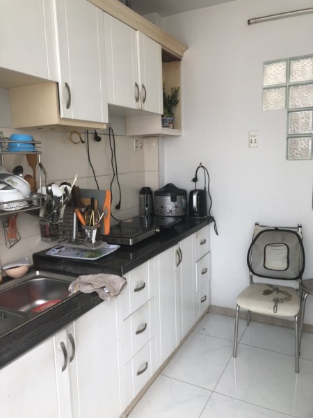 Cho thuê nhà nguyên căn 80m2, 4pn, đường xe oto vào tới cửa giá 10 tr/th