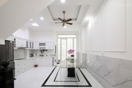 Nhà cho thuê kinh doanh đường Hoa Lan Phú Nhuận - 144m2 giá 30tr/th