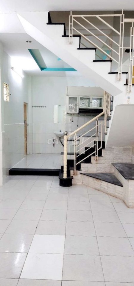 Trống căn 70m2 HXH Phan Văn Trị, Bình Thạnh cho thuê 9.5tr/th