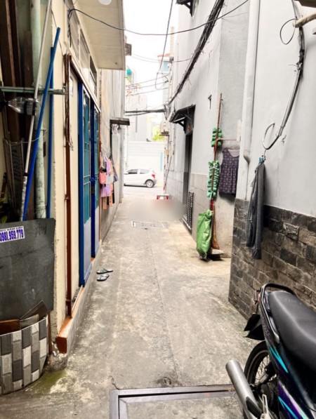 Cho thuê nhà cách mặt tiền 10m Nguyễn Đình Chiểu P3 Phú Nhuận