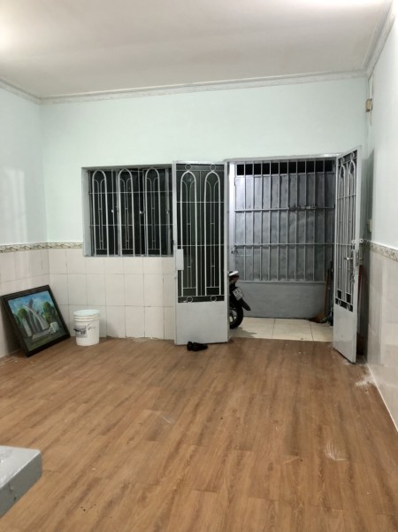 Nhà hẻm cụt cho thuê 12tr/th Nguyễn Xí, Bình Thạnh, DT 4x17m
