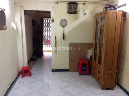 Cho thuê nhà hẻm rộng dt 45m2, đường Bến Vân Đồn Quận 4, lh 0989506530, 45m2, ,