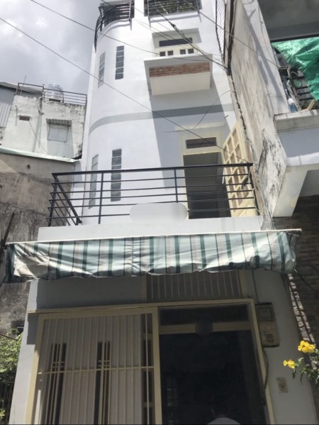 Nhà 10 triệu - 84m2 nằm hẻm ba gác Chu Văn An Bình Thạnh