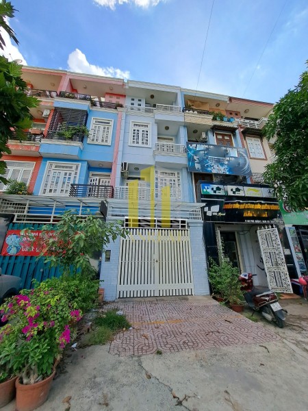 Trống căn MT Nguyễn Hoàng 3 lầu 6 phòng ngủ cho thuê chỉ 27tr/th