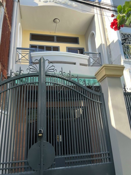 Cho thuê nhà hẻm ba gác Trần Văn Đang P11 Quận 3