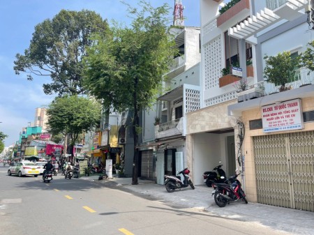 Nguyên căn mặt tiền đường Lý Thái Tổ, phường 10, Quận 10