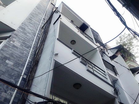 Cho thuê nhà đẹp đường Trần Hưng Đạo, Cầu Kho, quận 1 giá tốt