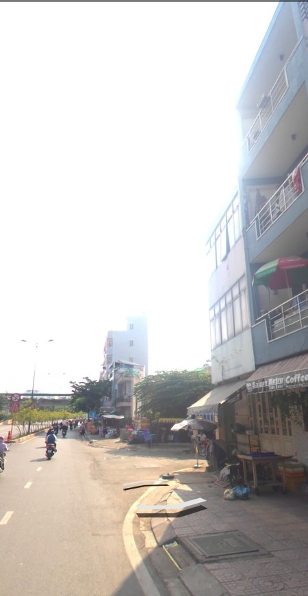 Cho thuê nhà mặt tiền Phạm Văn Đồng - Nguyễn Tuân, giá tốt