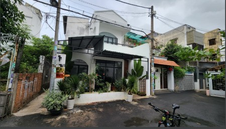 Cho thuê nhà hẻm xe hơi Nơ Trang Long, P11, Q BÌnh Thạnh.