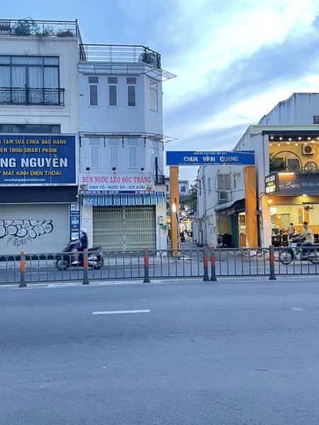 Chính chủ cho thuê nguyên căn 2 lầu nhà 2 mặt tiền 1351 Phan Văn Trị - P10 - GV giá rẻ