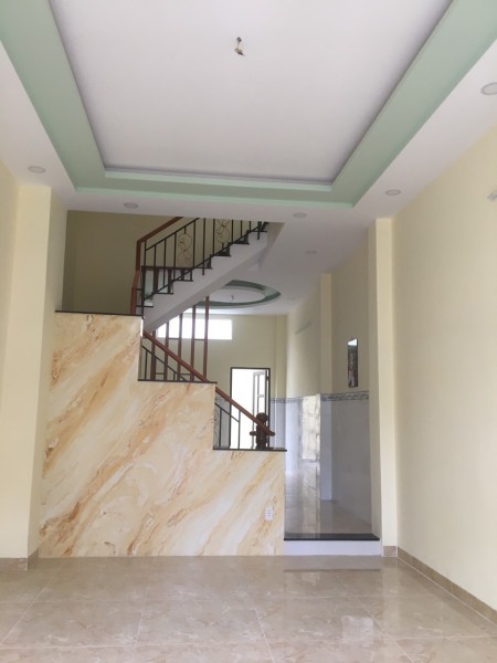 Cho thuê nhà hẻm 8m Tô Hiệu, dtsd 68m2, 4 tầng 15 triệu Tân Phú