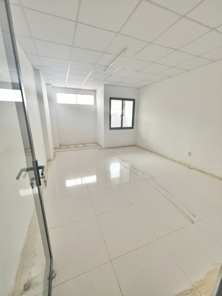 Cho Thuê nhà MT đường Trần Nhật Duật, Phường Tân Định, Quận 1, DT: 4x20, DTSD: 450 m2 giá: 70tr tr