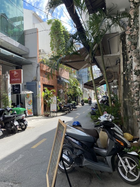 Cho thuê nhà MẶT TIỀN đường Trương Quyền, Q3, 4 tầng mới giá 28tr