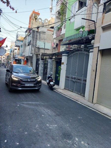 Cho thuê nhà hẻm xe tải Huỳnh Văn Bánh, Nhà 5T, 7PN giá 24tr