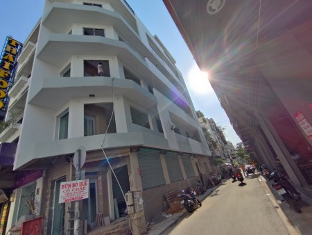 2 Mặt Tiền đắc Địa Sư Vạn Hạnh, Quận 10, diện tích 4X18, 100 Triệu