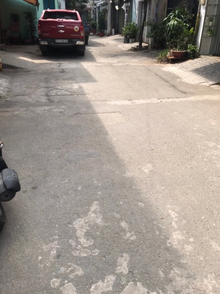 Cho thuê nhà 50m2, 3tầng hẻm 6m gần Lũy Bán Bích,Tân Phú 10 triệu