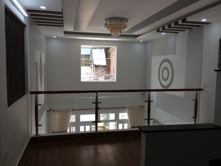 Cho thuê nhà hẻm xe hơi Quang trung,P.8, Gò Vấp giá 20 triệu/tháng