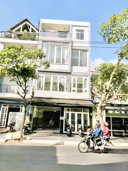 Cho thuê nhà 3 lầu quận 7 kinh doanh đông đúc Ngay trung tâm