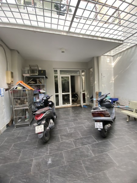 Cho thuê nhà nguyên căn Cao Thắng, Quận 3, dtsd 114m2, 4 lầu, giá 50 triệu