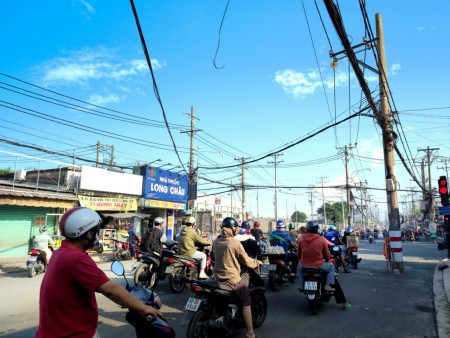 Cho thuê nhà mặt tiền lê văn chí ngang 6.2m. giá 29tr/tháng