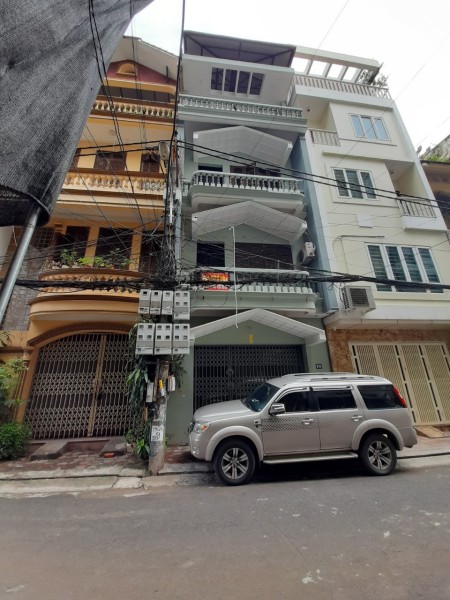 Cho thuê nhà nguyên căn mới đẹp hiện đại ngõ 280 Hồ Tùng Mậu. DT 80m x 5 tầng, mt 5m. Giá 24tr/th