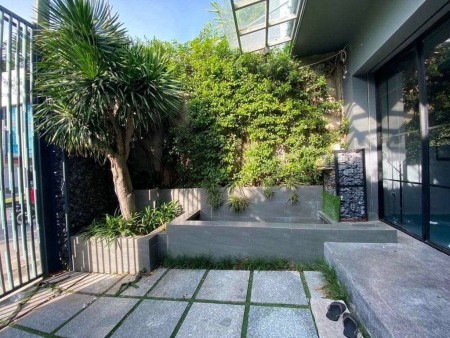 Cho thuê nhà nguyên căn mặt tiền 45tr/ đường Phú Thuận phường Phú Thuận quận 7 thành phố Hồ Chí Minh