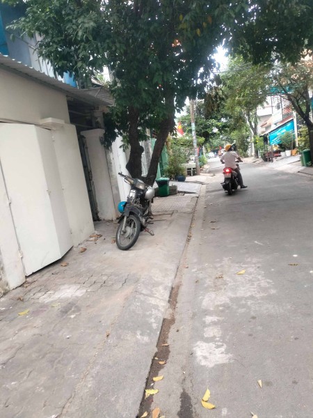 Cho thuê nhà nguyên căn mặt tiền 13tr/th đường số 16 p. Tân Phú Quận 7 tp HCM