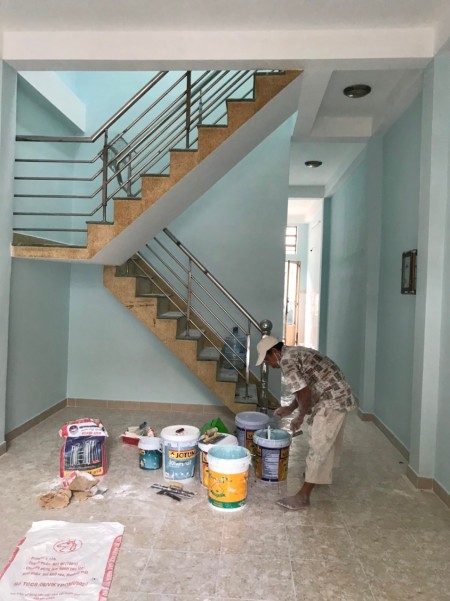 Cho thuê nhà 2MH 8m Lê Thúc Hoạch dtsd 160m2 chỉ 10 triệu