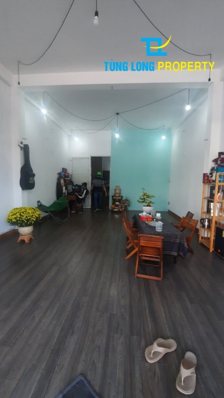 Cho thuê nhà 3 tầng mặt tiền Phan Đăng Lưu, Đà Nẵng