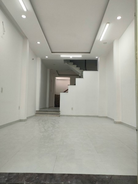 Cho thuê nhà MT hẻm đường, cách MT Thống Nhất 50m