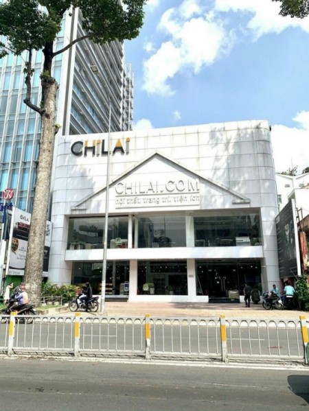 Cho thuê nhà mặt tiền Phạm Hồng Thái Quận 1, DT: 8x18m, 5 lầu, giá: 300tr/tháng