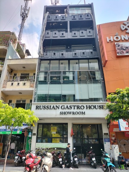 Cho thuê toà nhà 11B Lê Quý Đôn, Quận 3, DTXD: 1800m2