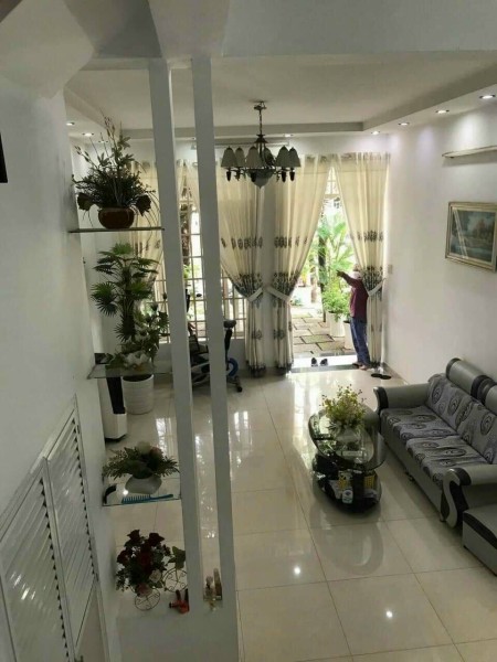 Cho thuê nhà vườn đường 109 PLB 136m2 giá 12tr/tháng